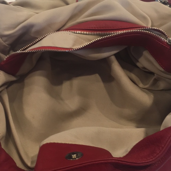 SOLD ✅ Valentino Leather Hobo Silver Chain Straps - Picture 11 of 14